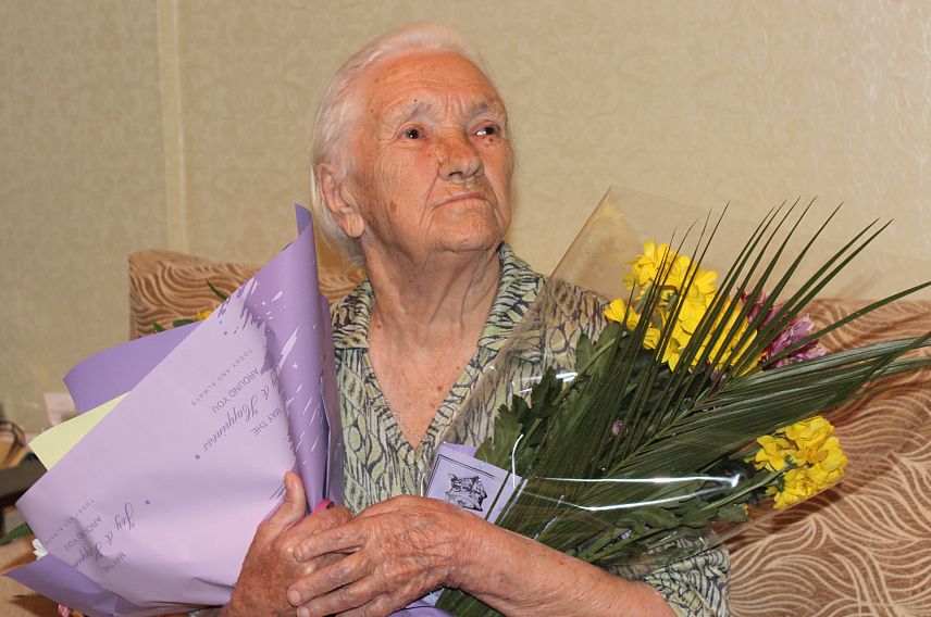 90 лет как один день: жительница Железногорска Татьяна Гойдина отпраздновала юбилей