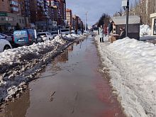 Кто в Железногорске отвечает за лужи, куда вывозят снег и почему не работают теплицы