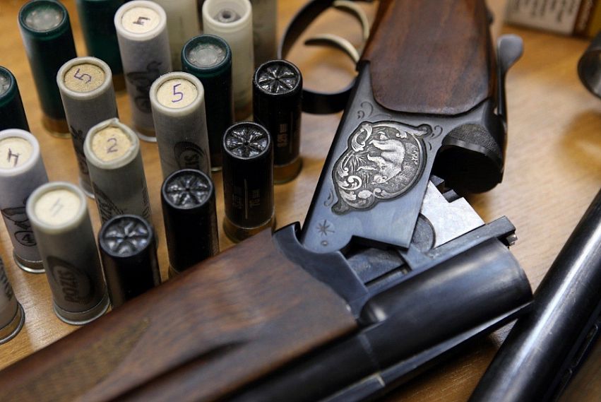 Жители Курской области за добровольно сданное оружие могут получить деньги