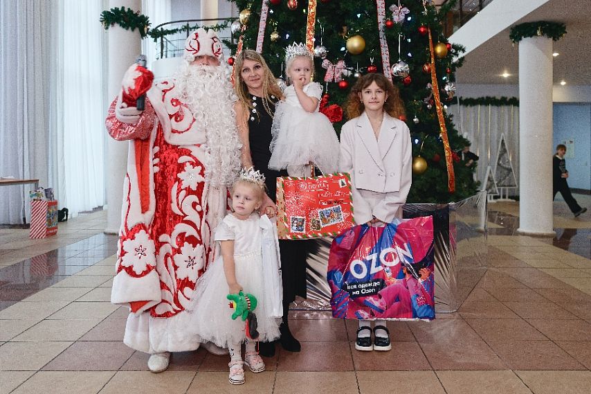 Сотрудники МГОКа помогли исполнить мечты юных жителей Железногорска 