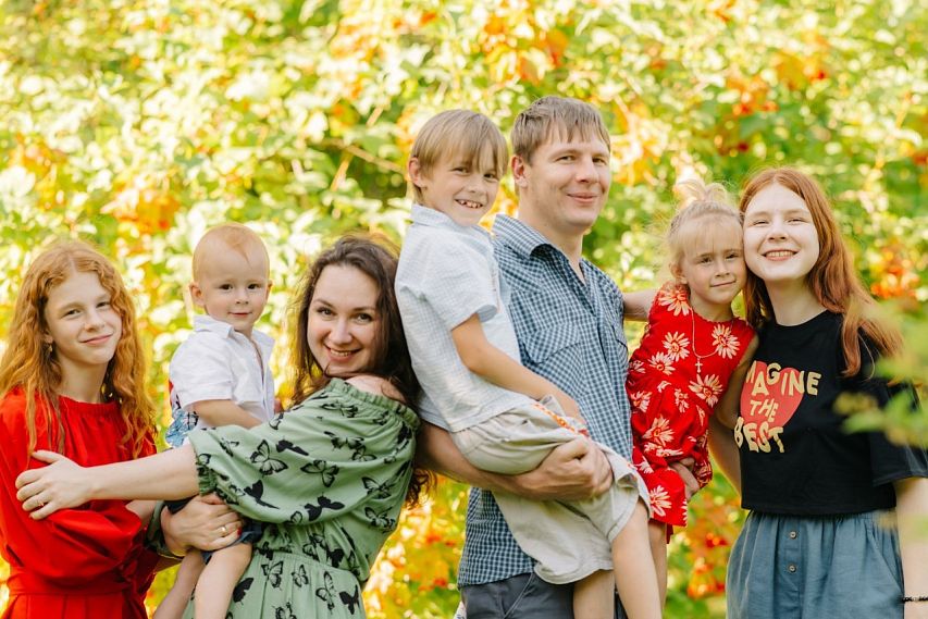 Нет рецептов, есть любовь. О защите детей мы поговорили с железногоркой Анной Завалишиной