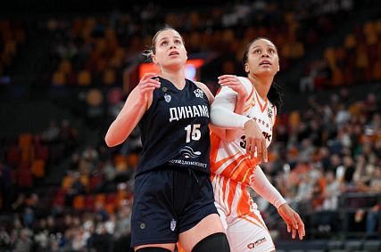 Курские баскетболистки проиграли в Екатеринбурге