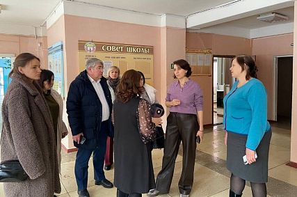 Министр образования Курской области поучаствовала в педагогическом форуме в Железногорске 