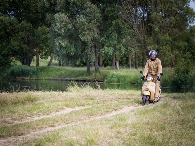 Железногорец совершил путешествие из Ялты в Рыльск на мопеде