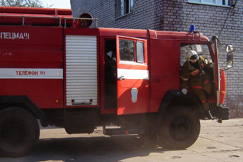 В Железногорске сгорела «трёшка» в доме на улице Обогатителей, есть пострадавшие