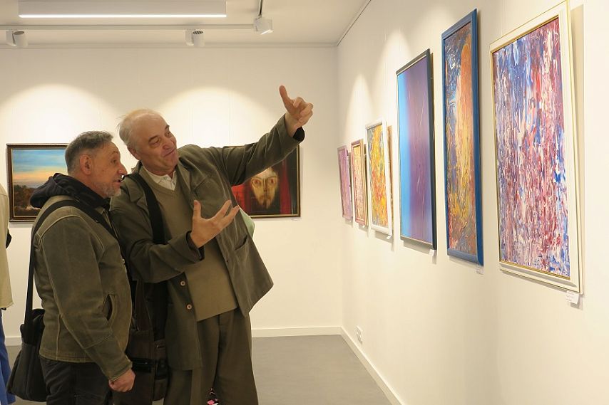 Радин в Железограде! В краеведческом музее открылась выставка известного курского авангардиста 