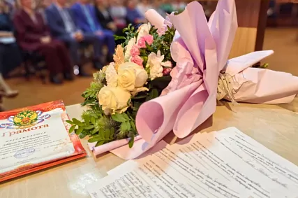 Две железногорские школы отметили юбилеи