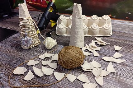 10 ёлок-поделок для дома, детсада, школы и офиса