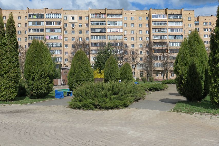 В Железногорске продолжается благоустройство улиц и дворов
