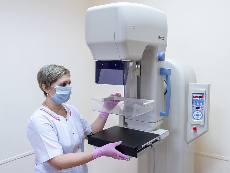 Диагностика высокой точности: в амбулатории МГОКа появилась цифровая маммографическая система