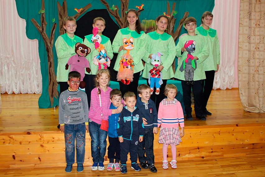 Поделились радостью с воспитанниками Новоандросовского детского дома