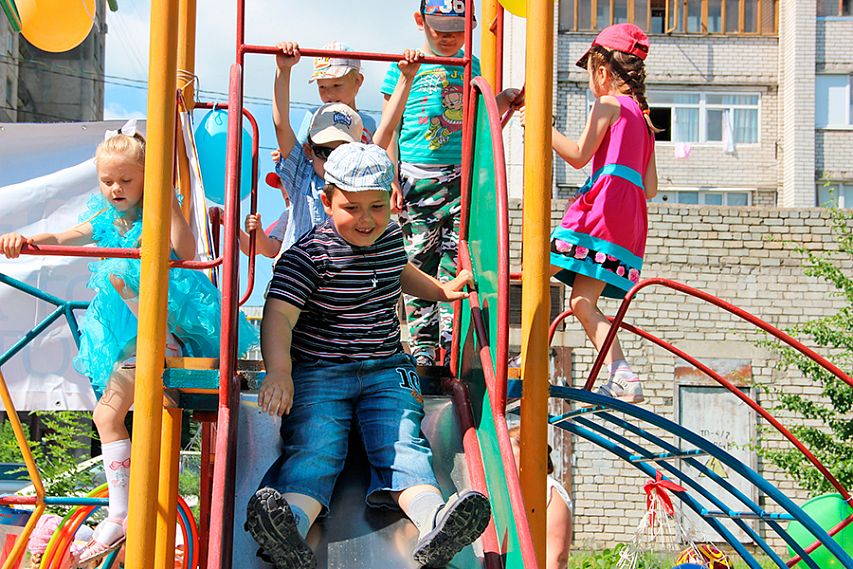 В Железногорске новая детская площадка