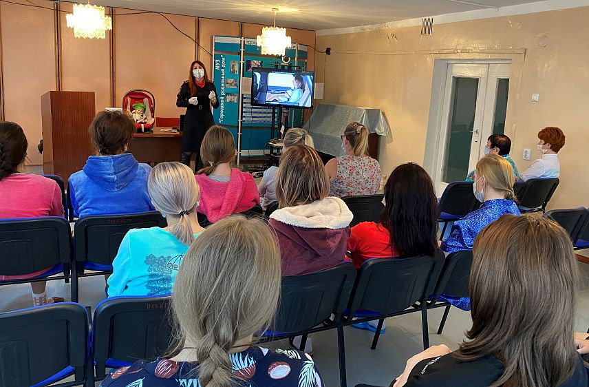 В Железногорске будущим мамам рассказали, как правильно перевозить детей в автомобиле