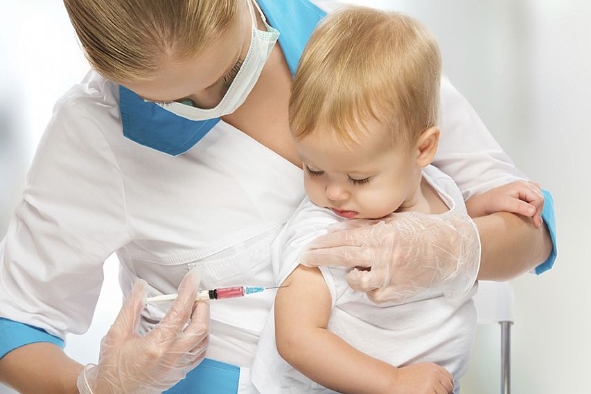 В преддверии вирусного сезона в Курской области началась вакцинация против гриппа