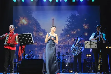 В Железногорске побывал старый Париж