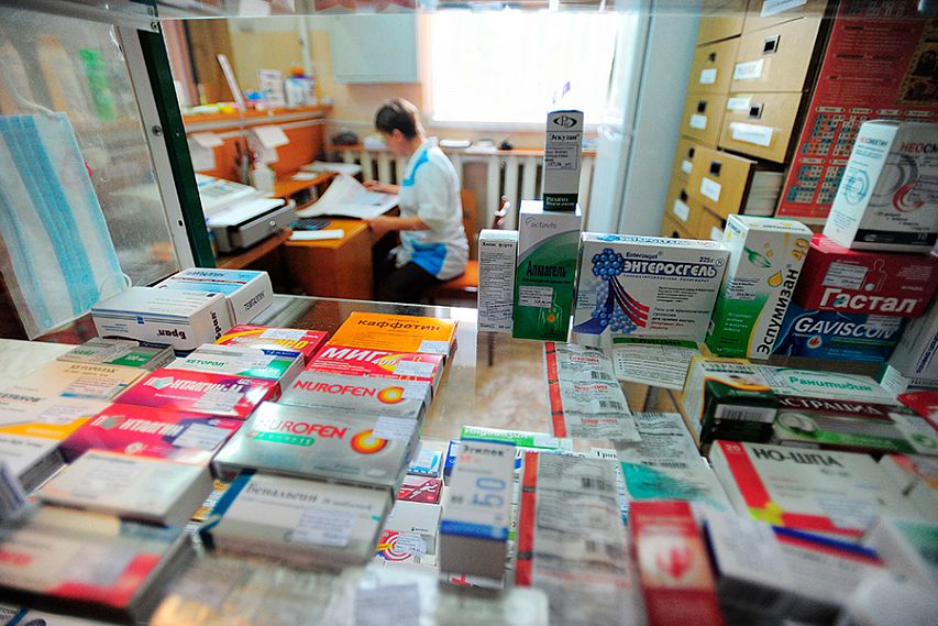 Прокуратура проверила, как обеспечиваются лекарствами жители Курской области
