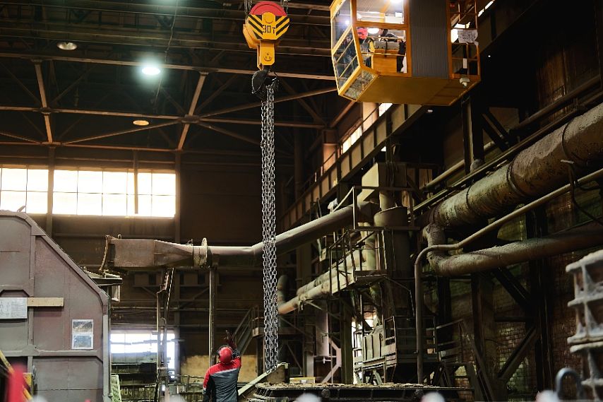 На Михайловском ГОКе заработал новый мостовой кран грузоподъёмностью 30 тонн