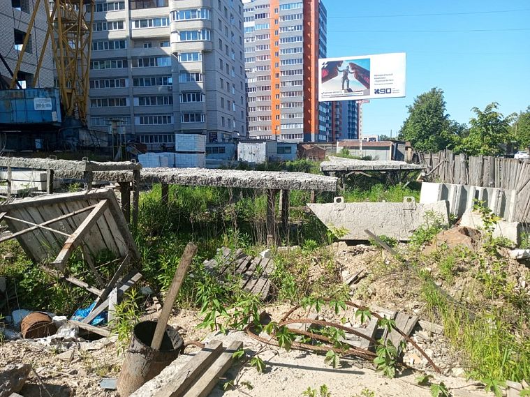 Администрация Железногорска провела рейды по заброшенным зданиям 