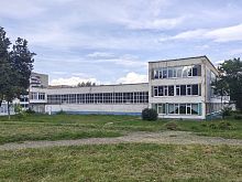Почему в Железногорске так и не приступили к ремонту фасада школы №7