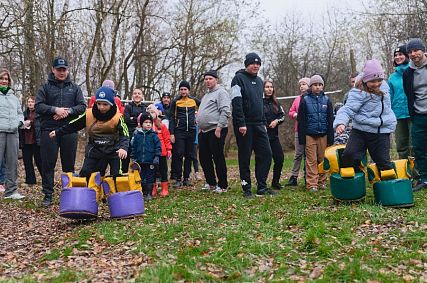 Семьи Михайловского ГОКа участвовали в состязаниях на природе 