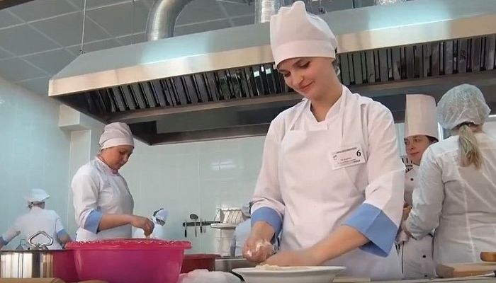 На МГОКе прошел конкурс профмастерства среди поваров