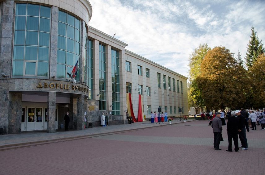 Революционная ситуация в железногорской культуре: верхи не могут по-старому, низы не хотят по-новому