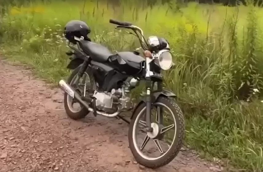 В Железногорске инспекторы ДПС поймали подростков, катающихся на мотоциклах без прав