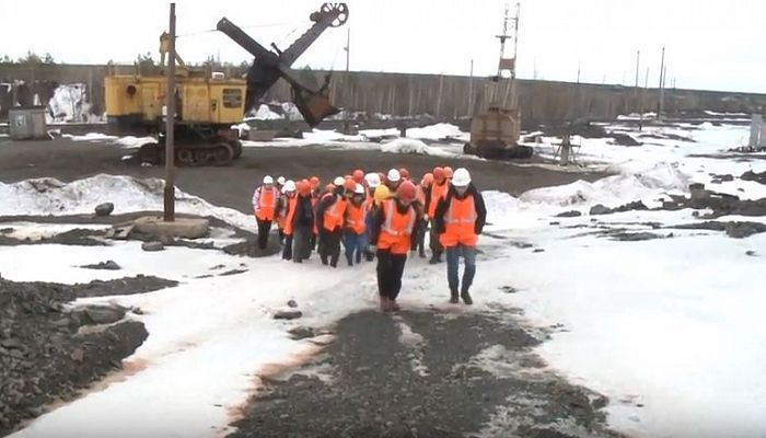 МГОК посетили юные геологи из Москвы