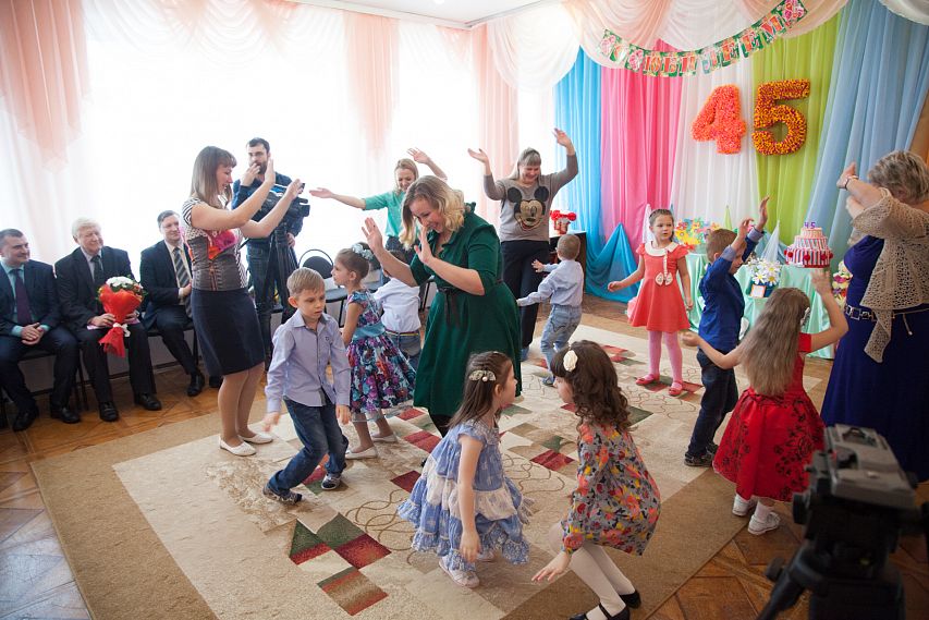 Железногорский детский сад №10 с теплым названием «Солнышко» отметил 45-летний юбилей