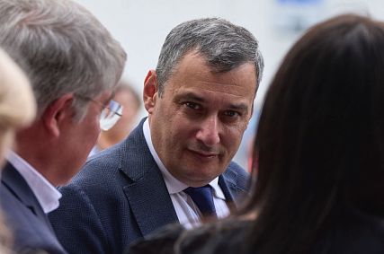 Сколько заработал губернатор Хинштейн