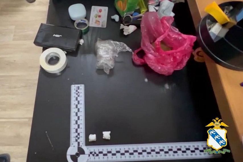 28-летний железногорец подозревается в сбыте гашиша через тайники-закладки