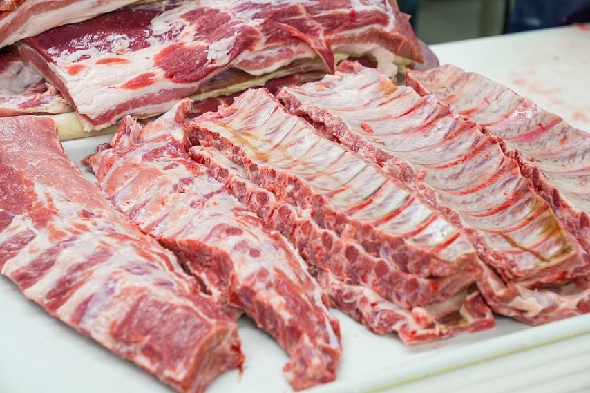 Из Курской области в ОАЭ впервые отправили 112 тонн свинины