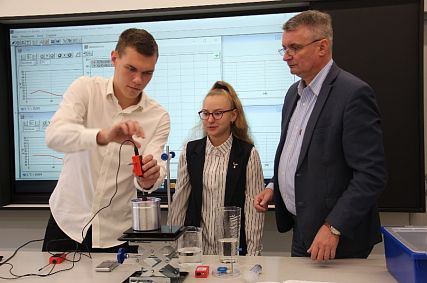 Железногорские школы получили знаки качества за высокие стандарты в образовании