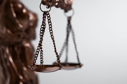 Железногорская прокуратура оштрафовала руководителя строительной организации на 20 тысяч рублей