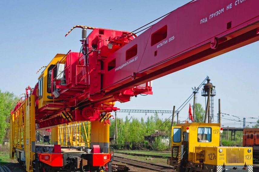 На Михайловский ГОК поступил модернизированный укладочный кран