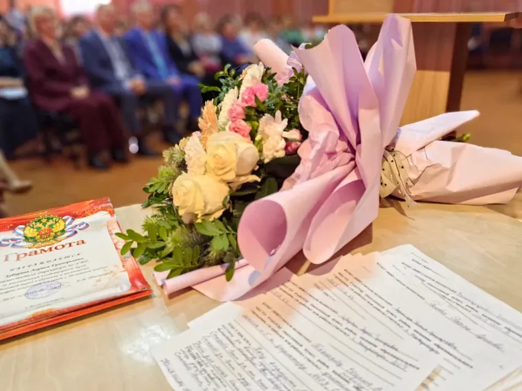 Две железногорские школы отметили юбилеи