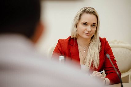 Олимпийская чемпионка Евгения Ламонова стала сенатором от Курской области